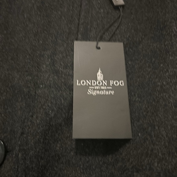 Brand New London Fog coat. Rare items. Signature Charcoal 38R - Picture 3 of 5